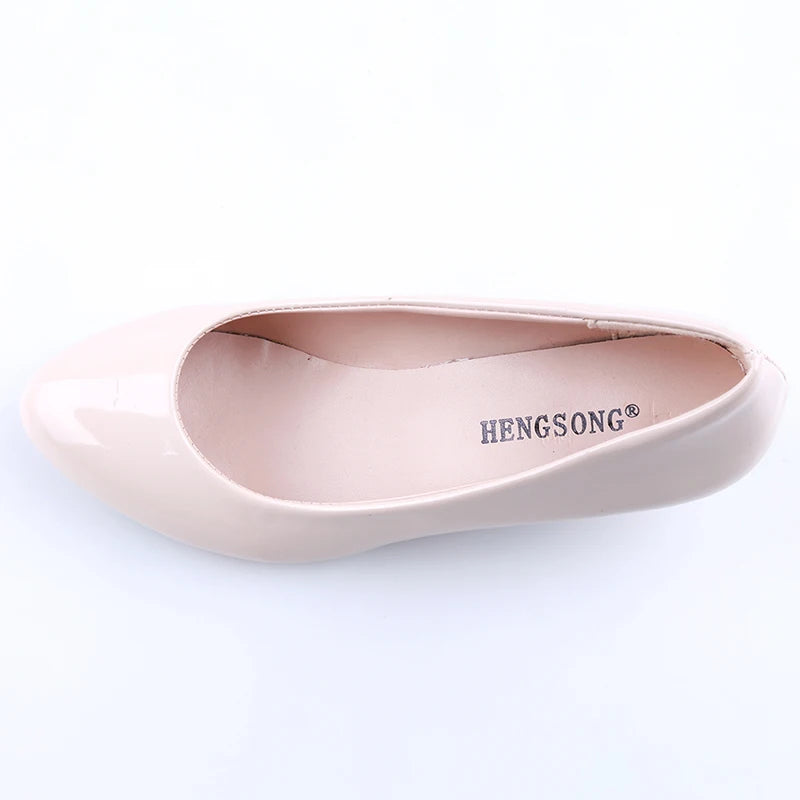 Medium Heel Nude Pumps